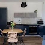 Sky & Vineyards - Mora -