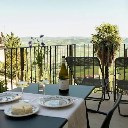 Sky & Vineyards - Mora - * La Morra