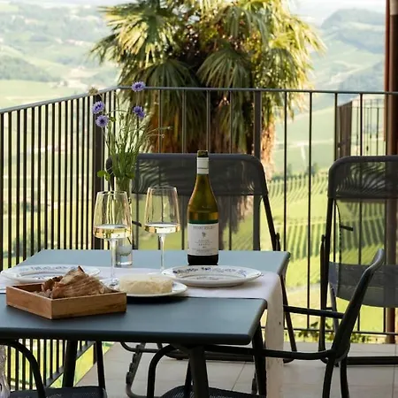 Sky & Vineyards - Mora - Appartamento